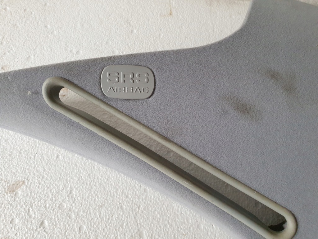 фото №3, Обшивка стойка правый задняя mercedes w203 sedan