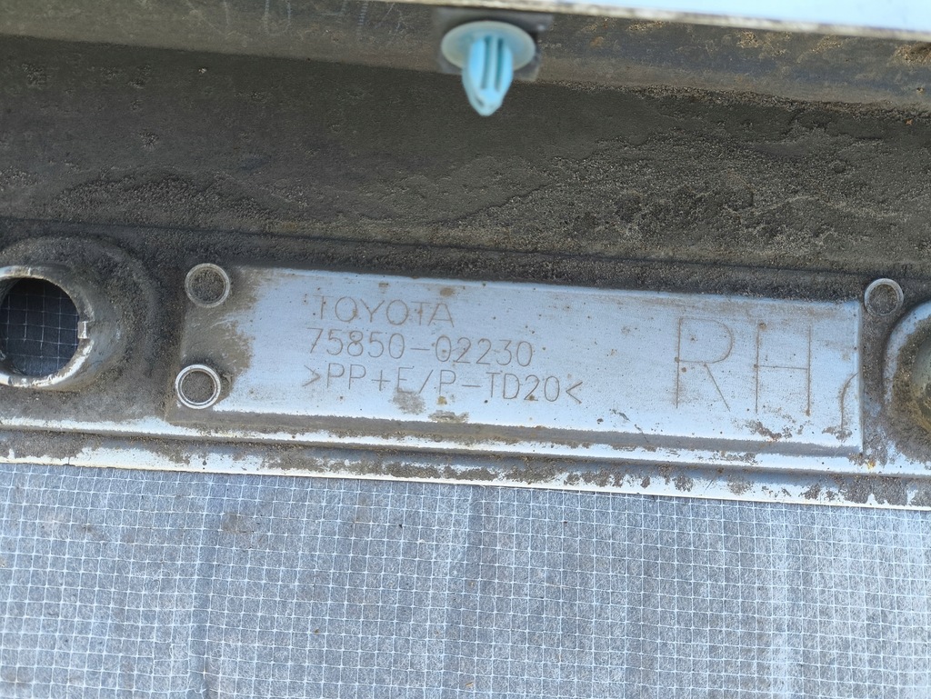 фото №10, Молдинг порог правая toyota corolla e21 sedan