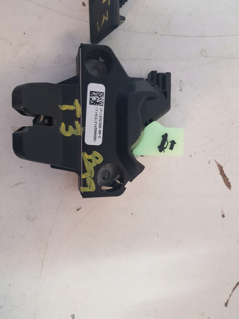 Tesla 3 замок kalpy задняя камера Оригинал