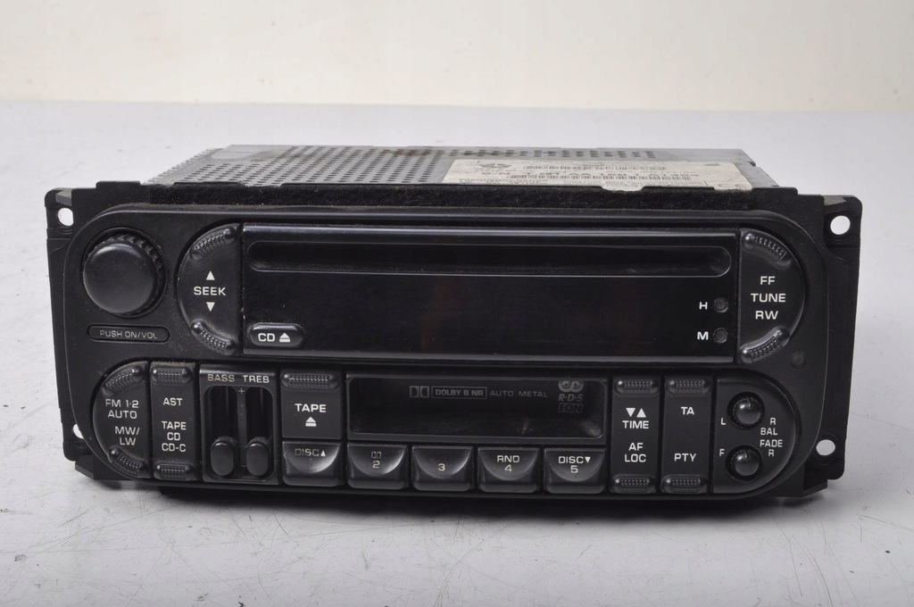 фото №1, Chrysler grand voyager iv радио cd p04858543ag