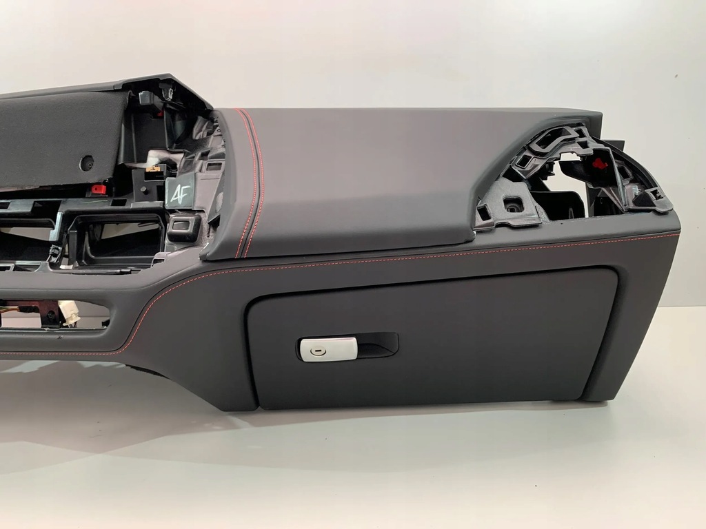 фото №5, Bmw xm g09 приборная панель приборная консоль nappa czerona nić оригинал