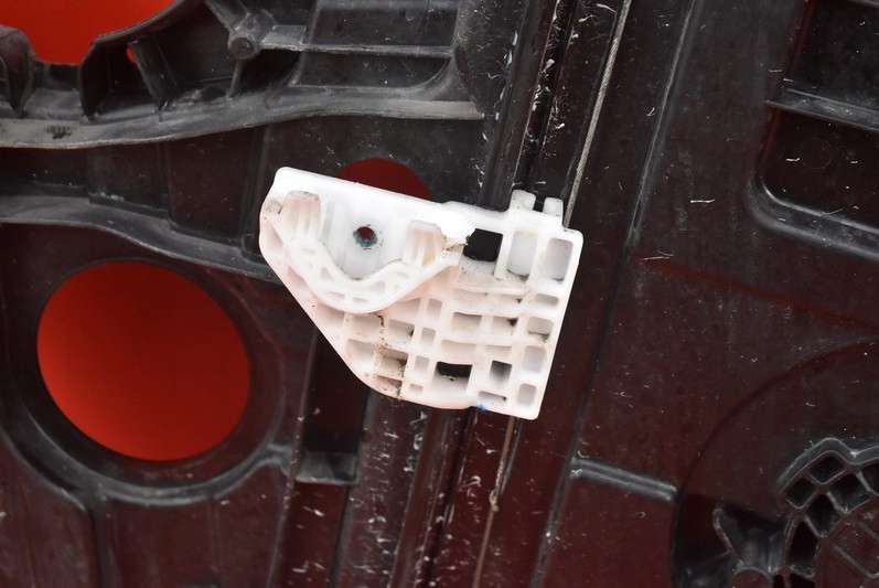 фото №14, Підйомник скло лівий перед eu 82470-f2330 hyundai elantra 6 vi lift 19-20