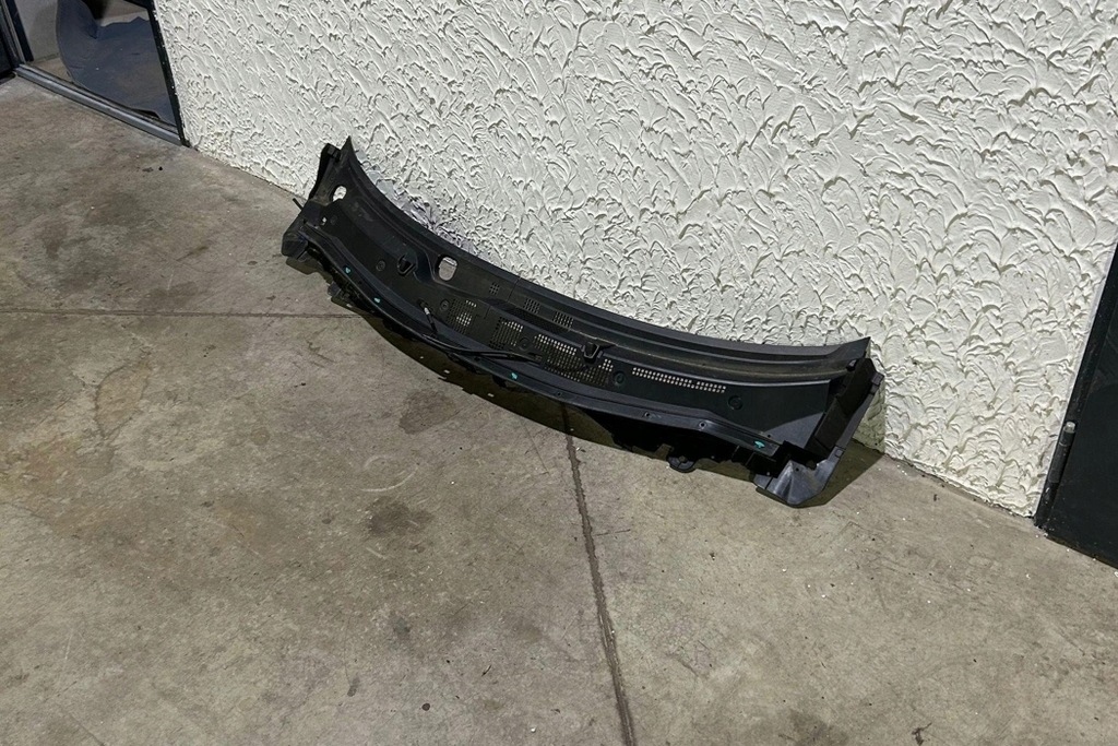 фото №8, Пластик дворник передних mazda 2 dl, dj d50b507r1 1.5l бензиновый 66kw