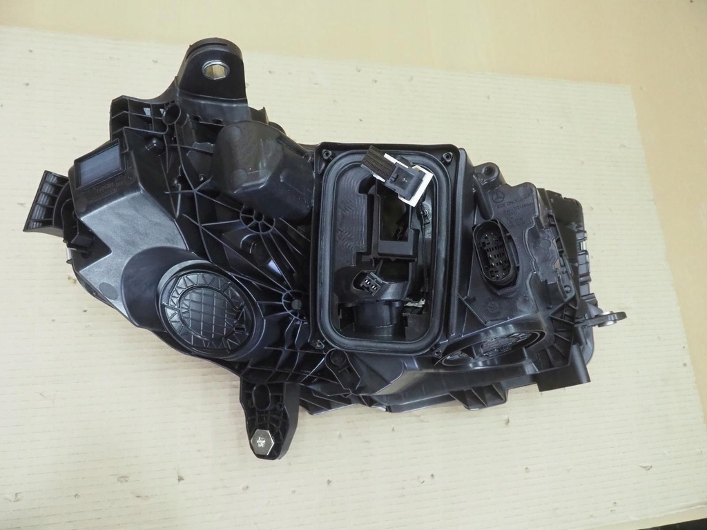 фото №14, Лампа левая перед mercedes e-klasa a214 w214 214 full led 2149064900 nowa