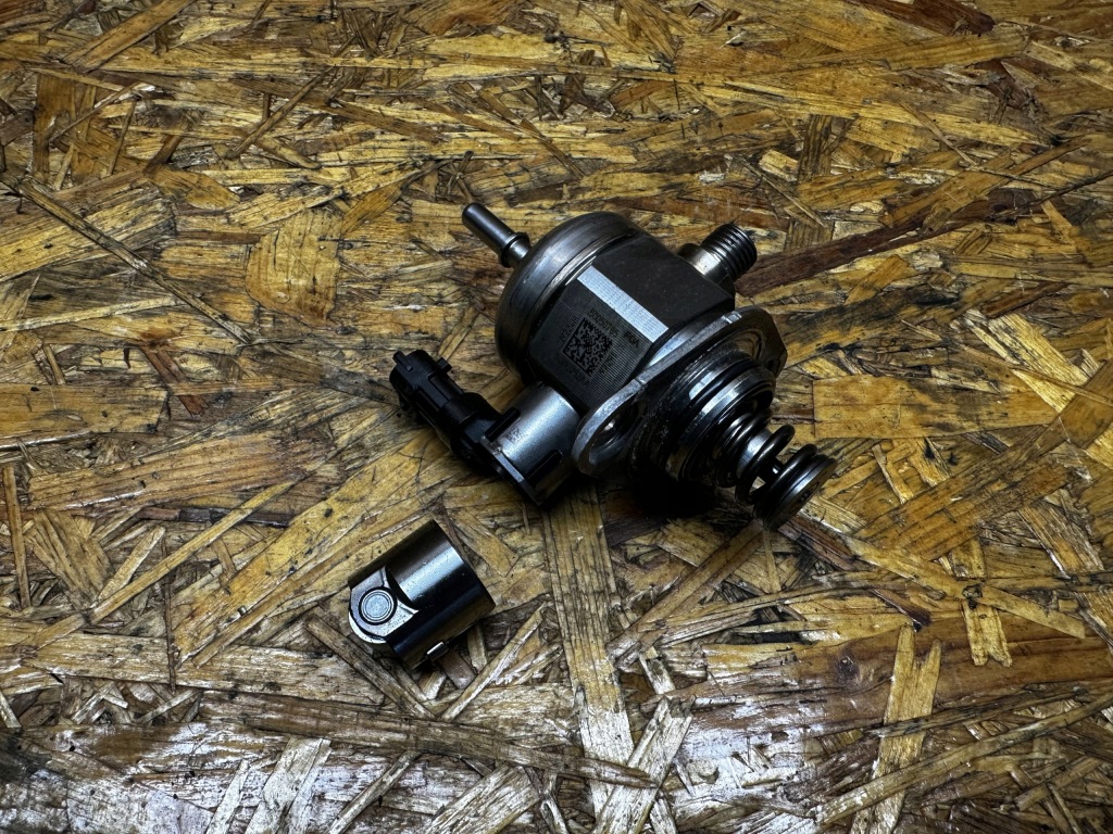 Купить Насос топлива alfa stelvio giulia 2.0t 04893752aa