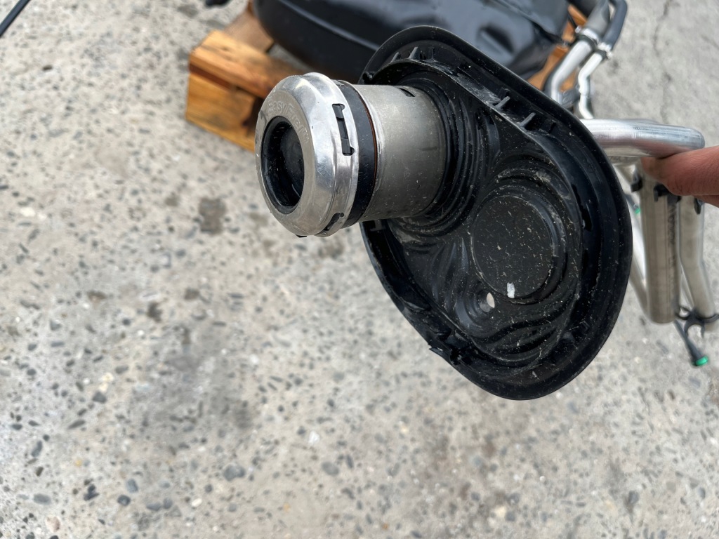 фото №10, Ford transit courier 1.0 ecoboost bak бак топлива оригинал