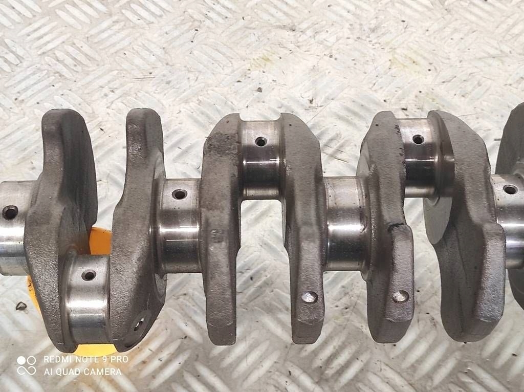 Wał колінчастий 55567749 opel astra j meriva b mokka a zafira b 1.7 cdti a17dts Зі Шроту