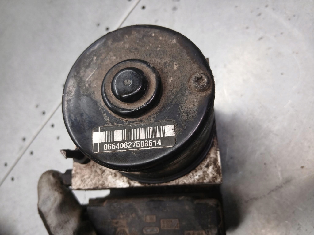 Насос abs audi a3 8l рестайлінг  01r 1j061411 Зі Шроту