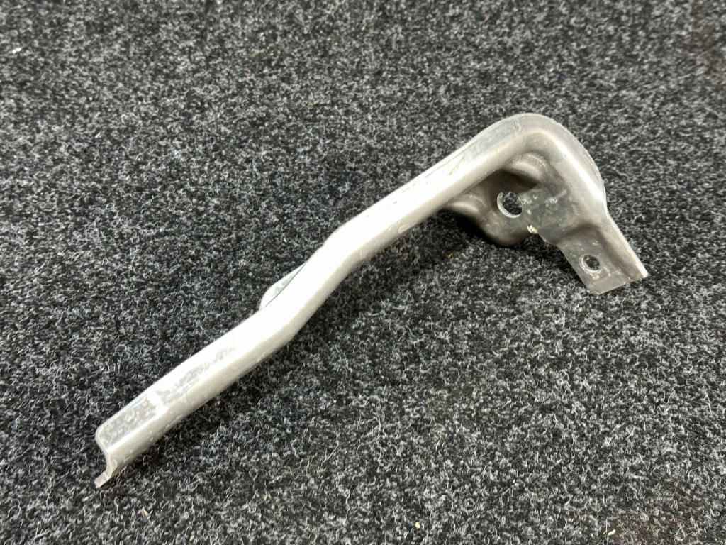 фото №1, Bmw x2 f39 кронштейн поперечина поперечина ліва перед 7301585