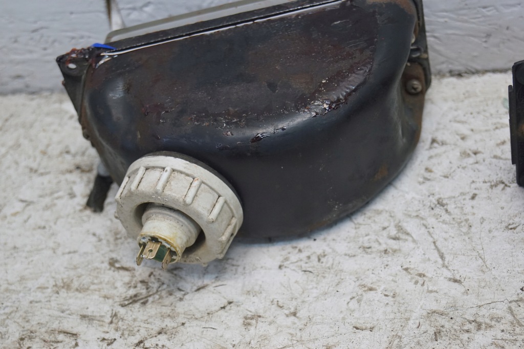 фото №11, Лампи дальнє протитуманні фари перед porsche 924