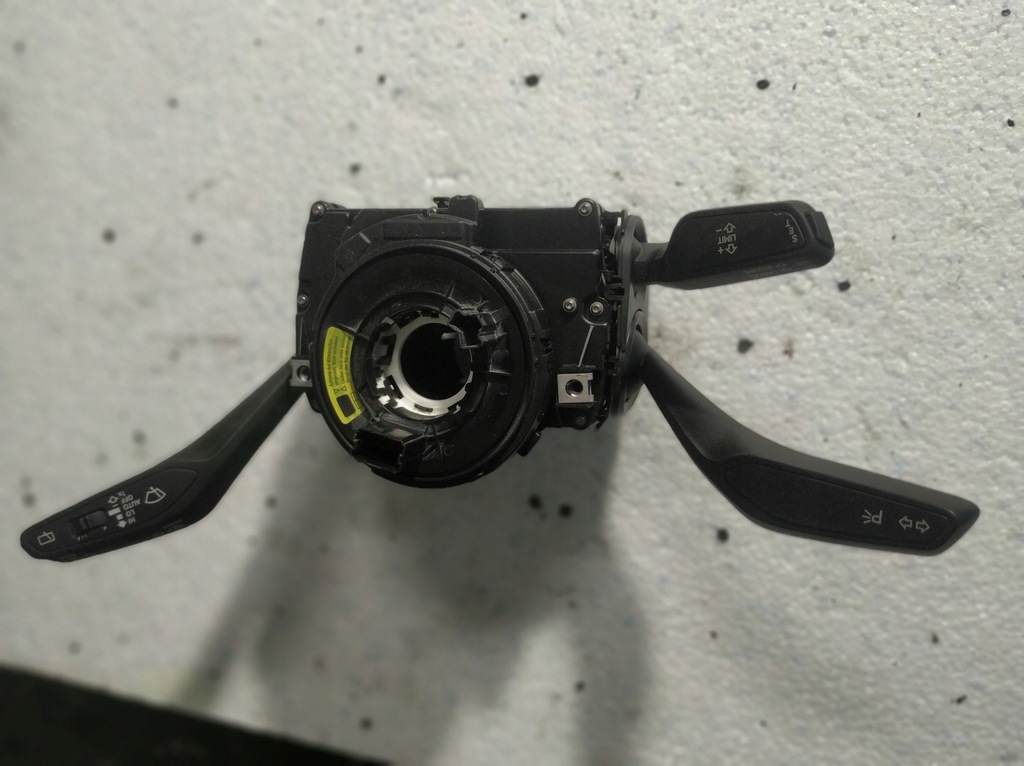 фото №1, Audi a4 b9 важіль стрічка 4m0907129kr