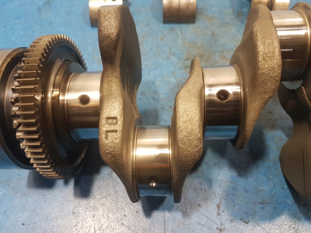 Opel astra j рестайлинг  1.6 cdti b16dtl wał коленчатый с вкладышами 3535 9941 с Разборки