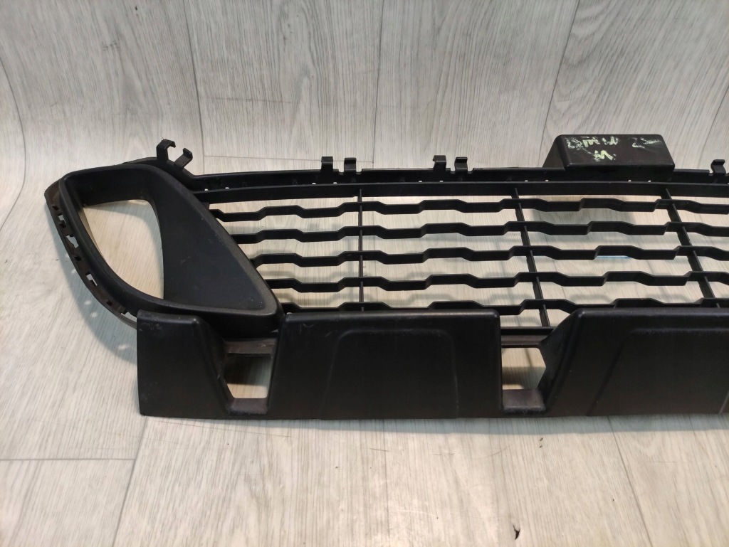 Bmw 2 f45 m-pakiet решётка средняя бампера перед 8057891 с Разборки