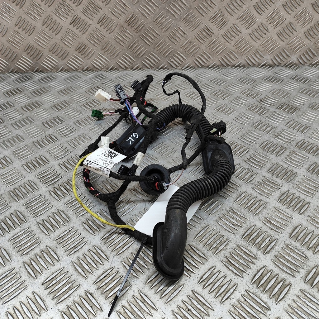 фото №5, Mercedes-benz eqb 2022 левая сторона жгут трубопровод дверь задних