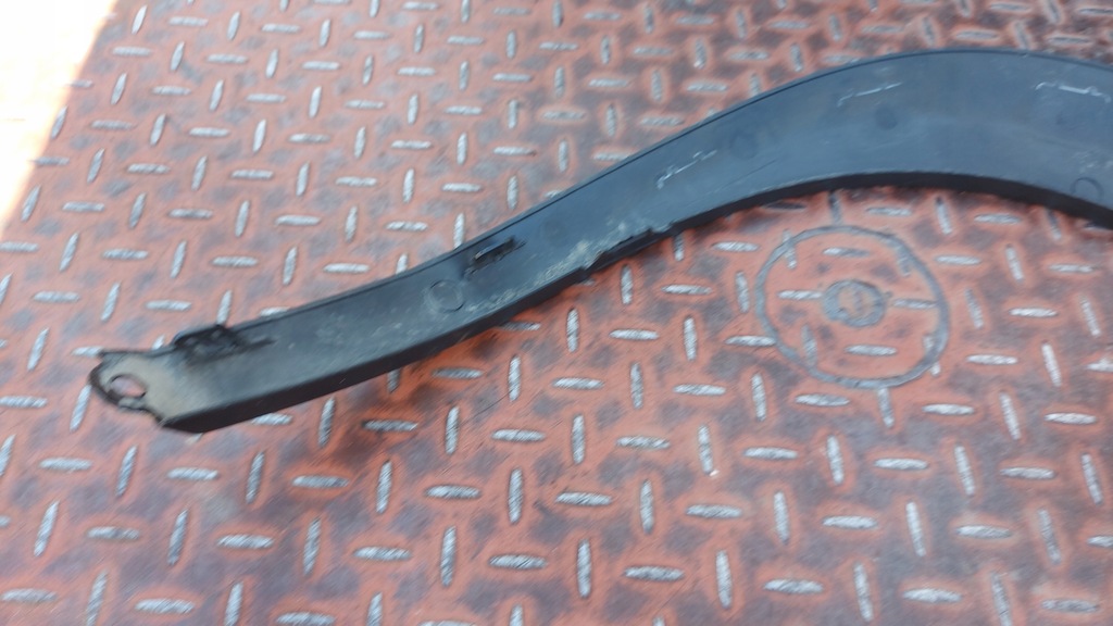 фото №12, Молдинг накладка крила права правий перед toyota yaris cross 20-