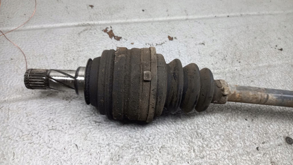 фото №4, Привідний вал права перед opel corsa b