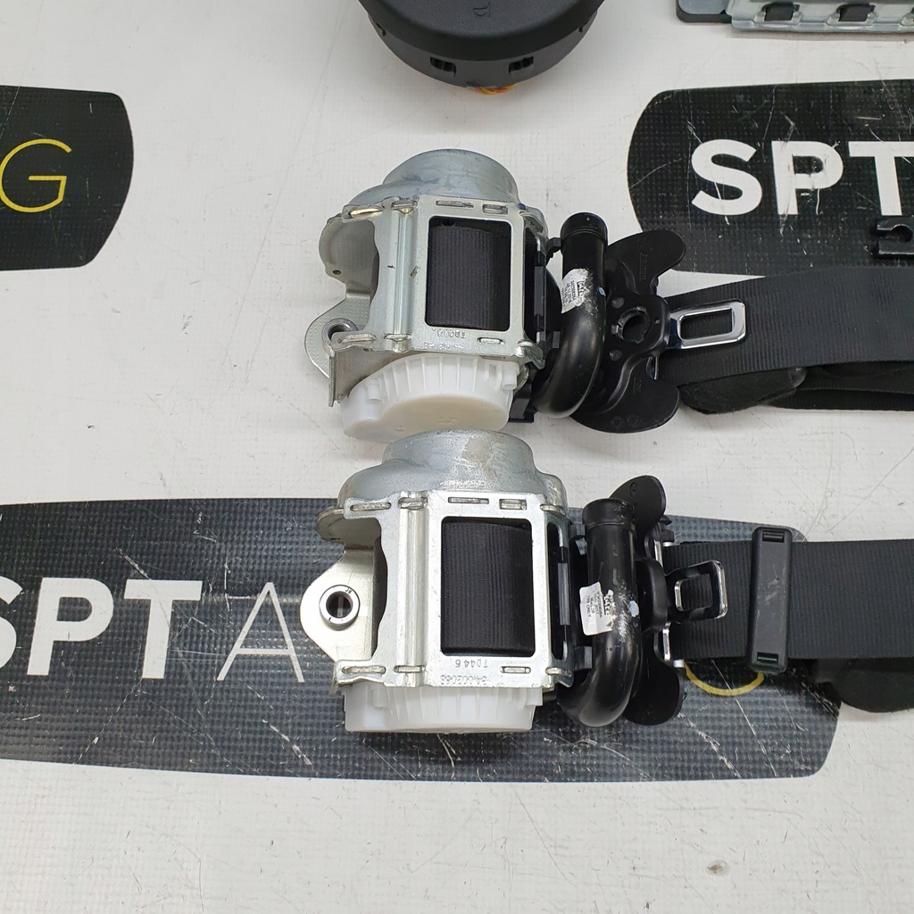 фото №8, Giulia панель приладів консоль подушки безпеки ремені подушка безпеки