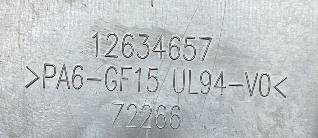 O3 cadillac escalade iv 2014 - 6.2 захист клапанів права 12634657 Зі Шроту