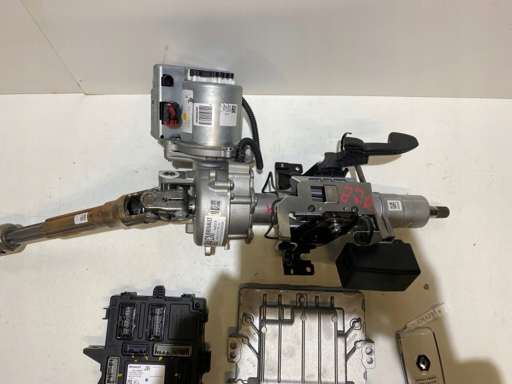 фото №2, Renault clio v 1.3 tce набор стартовый бортовой компьютер