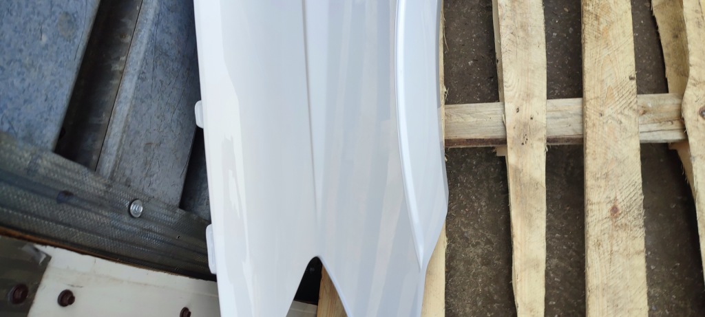 Крило ліве перед dodge sprinter 906 od 01.2007r лак p01 arctic white Доставка