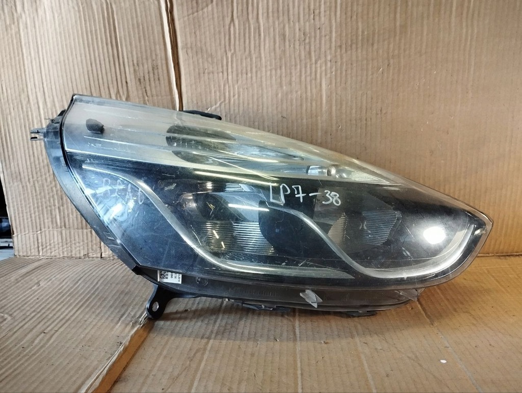 фото №1, Лампа права передня правий перед renault clio iv 260106624r