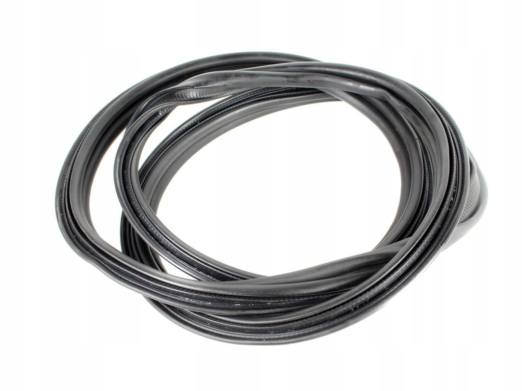 фото №2, Прокладка крышки багажника renault captur ii 908309581r