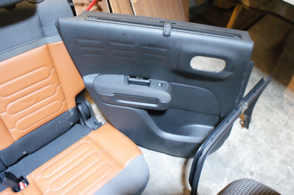 фото №9, Citroen c3 aircross сидіння заднє сидіння обшивки 2017r