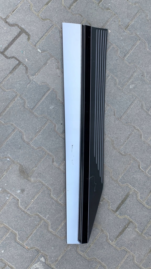 фото №1, Hyundai ioniq 5 2020- молдинг na дверь перед правая