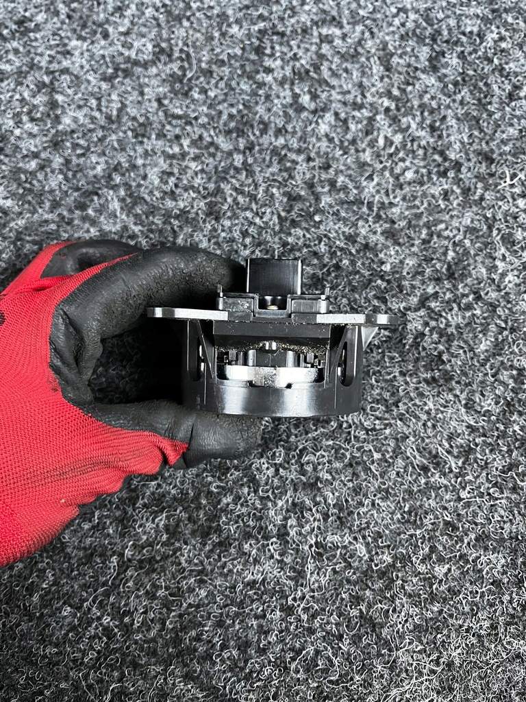 фото №8, Переключатель тормоза ручного jaguar s-type 2r832b623a