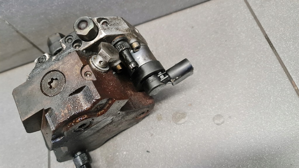 фото №6, Насос пального датчик bmw e65 lift 3.0d 7795713