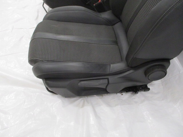 фото №14, Peugeot 2008 ii gt сиденья заднее сиденье задняя задняя