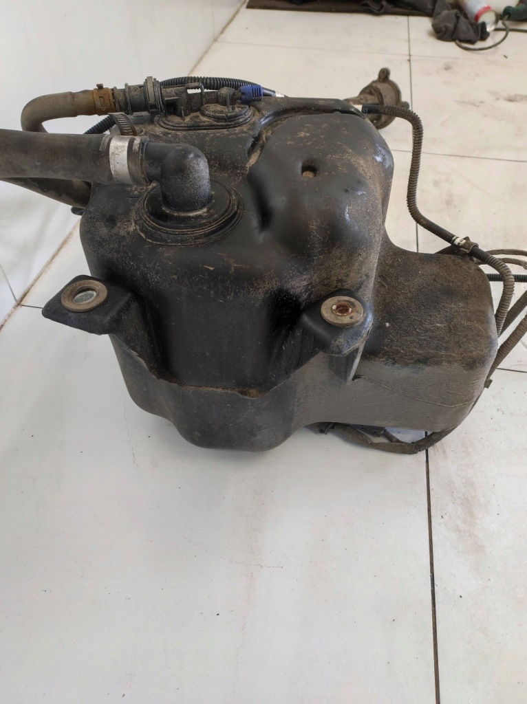 Бак бачок adblue kompletny mercedes x klasa w470 470 2.3 dci Недорого
