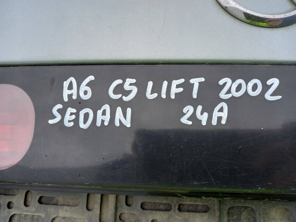 фото №9, Audi a6 c5 lift накладка кришки багажника задня задня