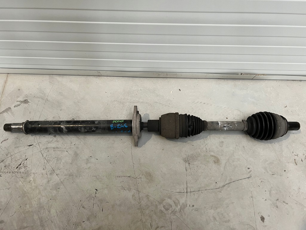 фото №1, Приводной вал правая mercedes w246 1.6b