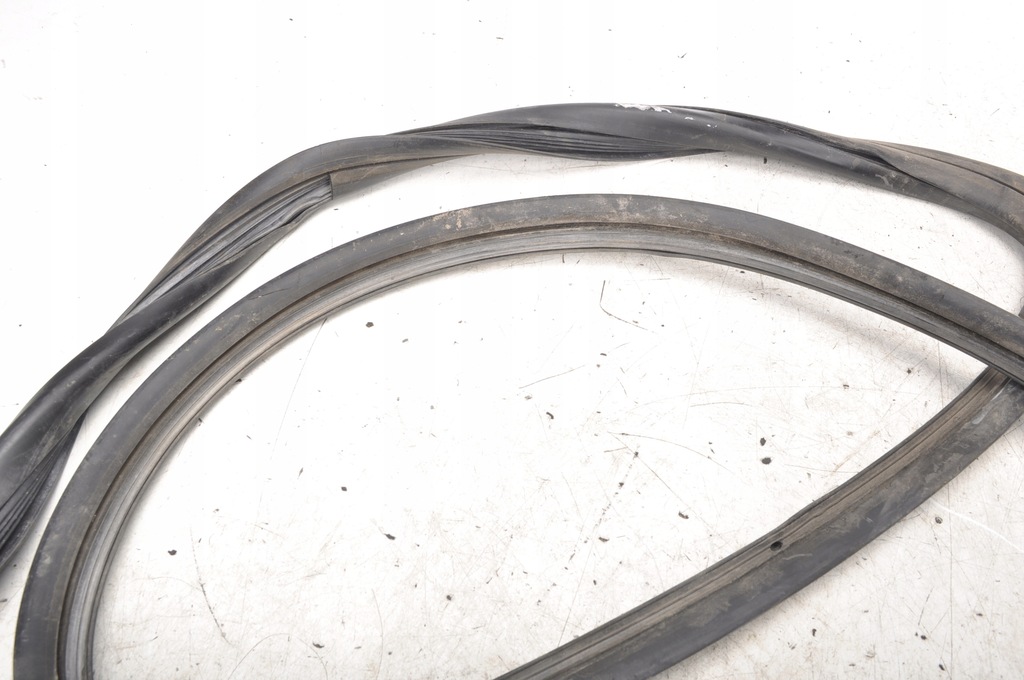 фото №8, Porsche 911 ii 930 прокладка капот