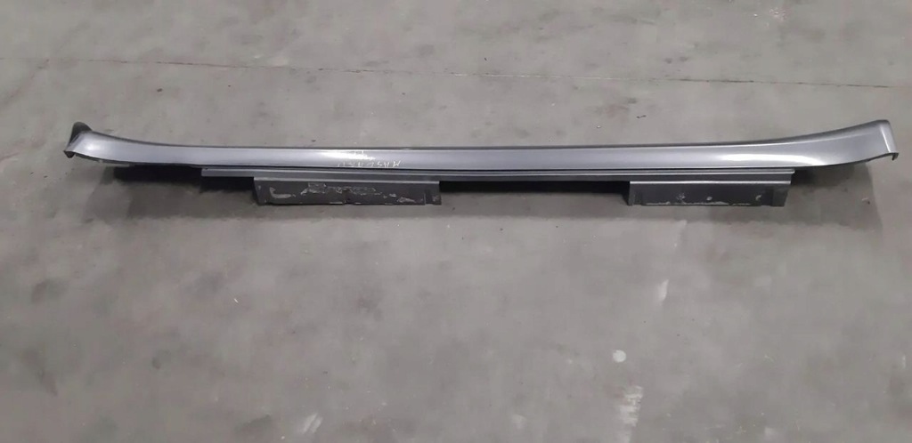 Купити Maserati quattroporte v m139 молдинг поріг права