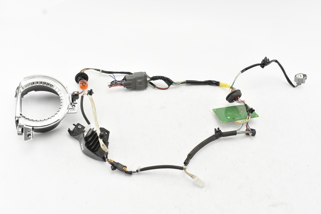 фото №1, Цоколь модуль кольцо лампы правый перед mazda 2 dj