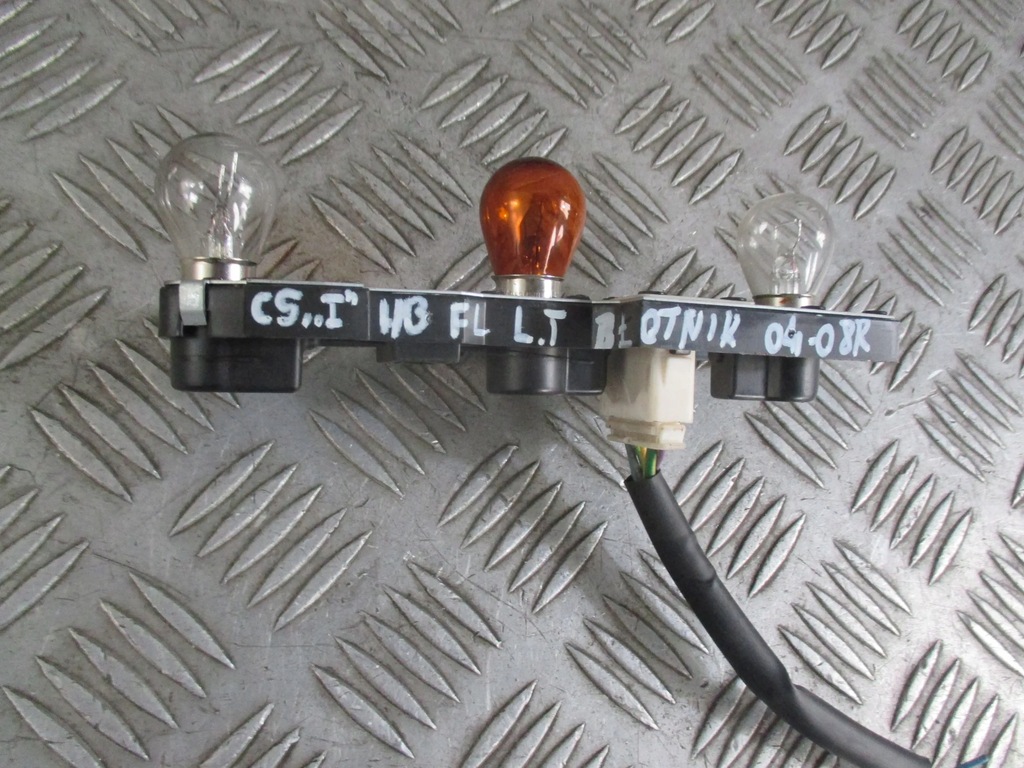 фото №5, Вкладыш лампы задняя левая citroen c5 04-08 hb крыло