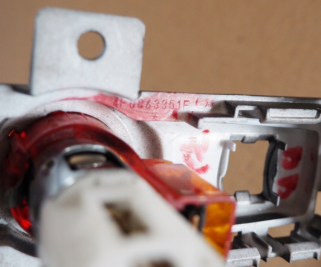 фото №6, Audi a6 c6 прикурювач роз'єм рамка 4f0863351f