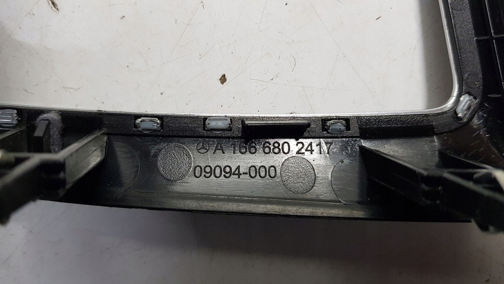 фото №10, Рамка dekor mercedes gle w166