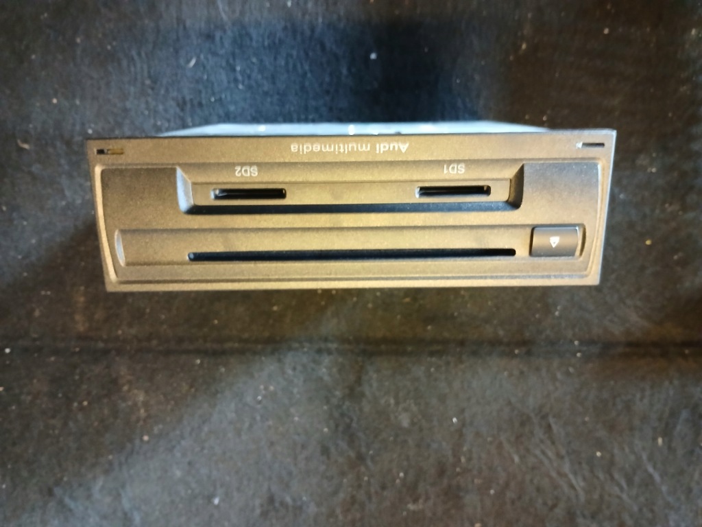 фото №1, Audi a8 d4 мультимедіа задня 4h0035776g