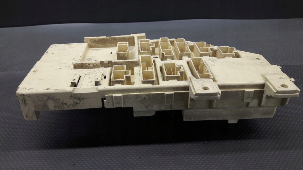 фото №8, 4759434ac коробка предохранителей chrysler sebring