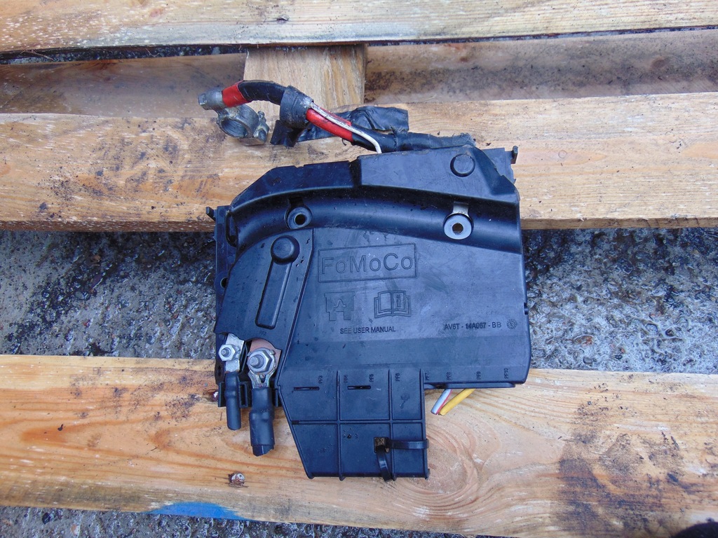 фото №1, Коробка предохранителей клемма ford focus mk3