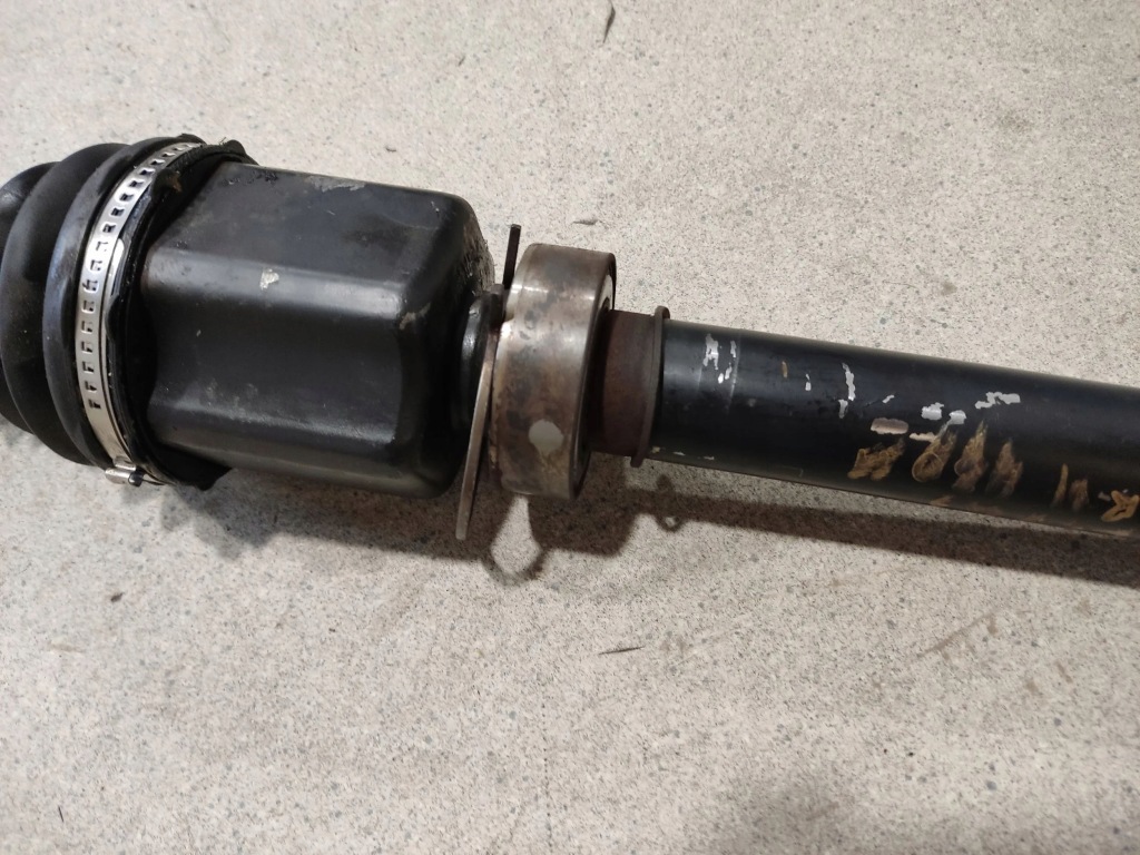 Приводной вал передняя перед сторона правая lexus rx 450h 4341048150 в Украине