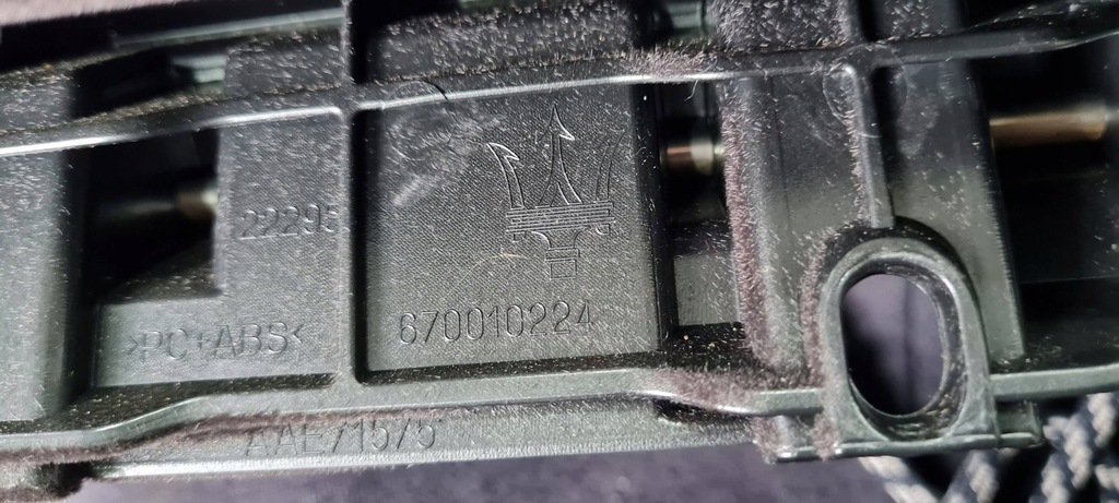 фото №11, Maserati quattroporte vi бардачок панелі приладової панелі пасажира 670010224