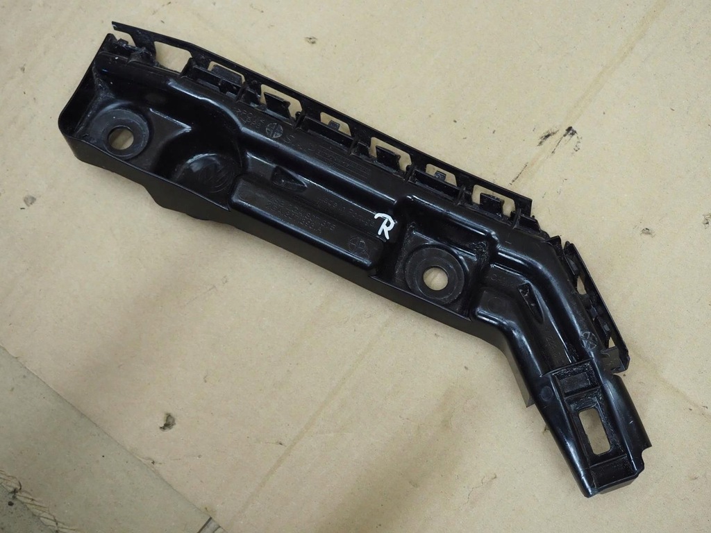 фото №16, Vw t-roc напрямна бампера лівий задня 2ga807393a