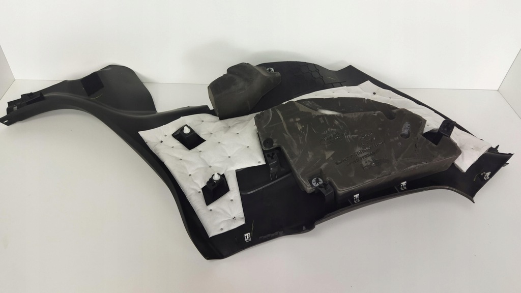 фото №5, Mustang vi 15- обшивка задня задній правий