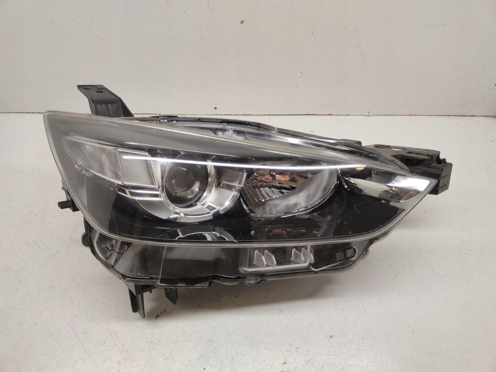 фото №1, Mazda cx3 cx30 d10e-51030 лампа права перед