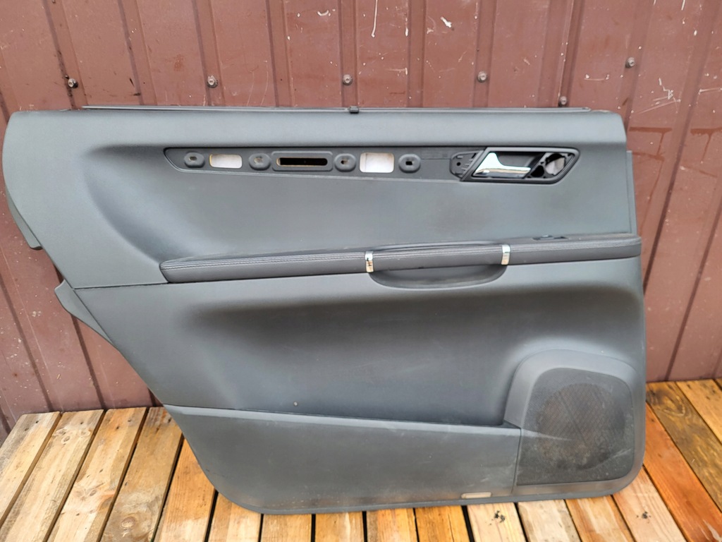 фото №1, Mercedes w251 обшивка дверь левый задняя