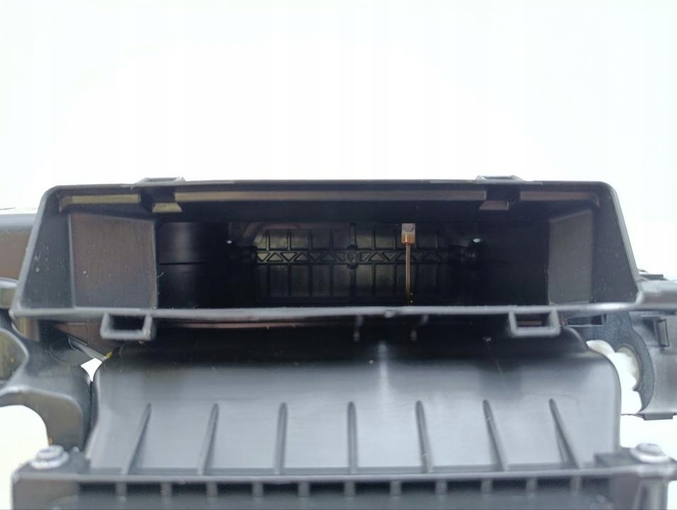 фото №9, Корпус распределителя воздуха porsche panamera 2018 971815325e